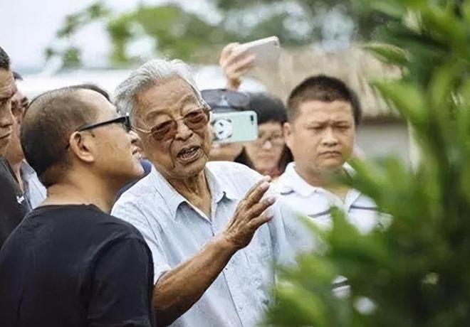 香味醇厚红塔山现十块一包褚时健：难辞其咎凯发K8旗舰厅AG客服90年代烟民首选！(图10)